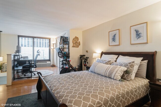 Photo - 1221 N Dearborn St Unit 207N