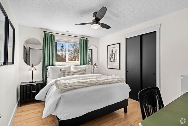 Building Photo - Trendy 2B/1B Unit C I Near Gonzaga/WSU/EWU... Rental