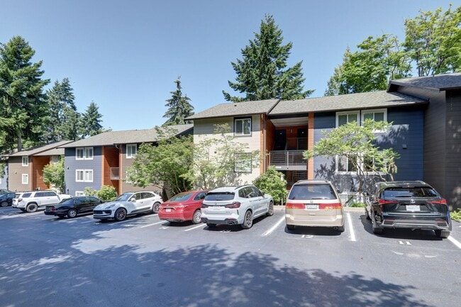 Downtown Bellevue 2BR 1BA Condo-Just Block... - Downtown Bellevue 2BR 1BA Condo-Just Block...