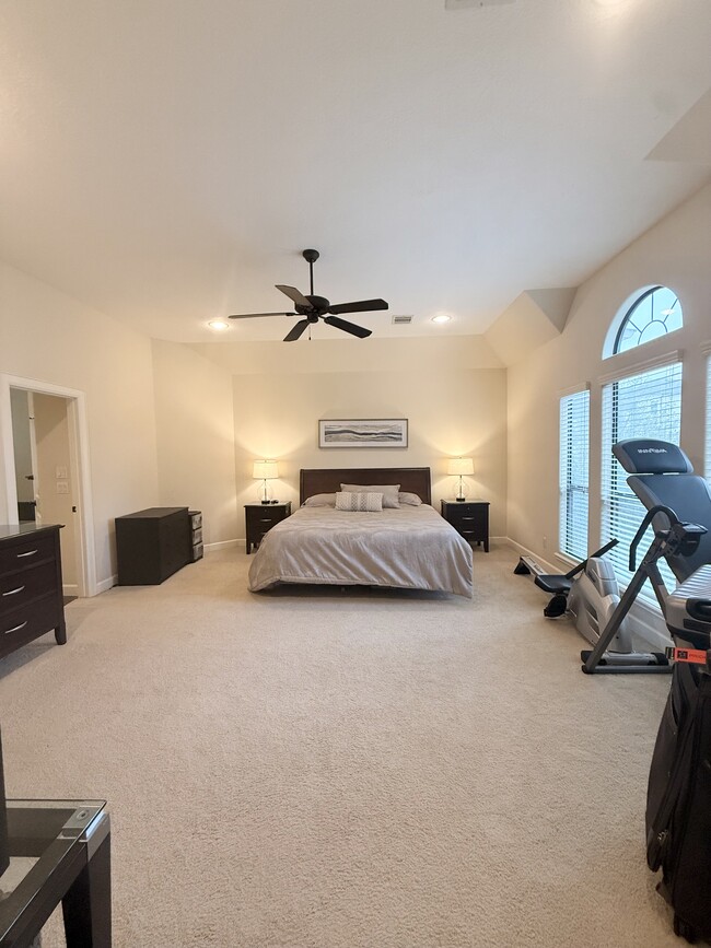 Photo - 5811 Maxie St