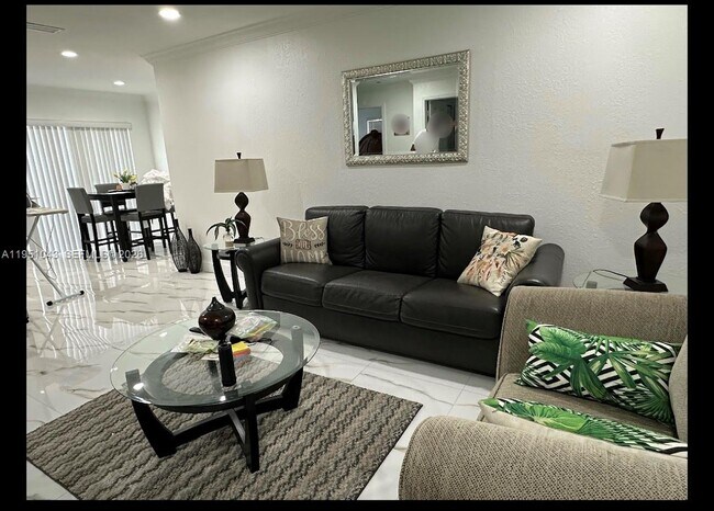 Building Photo - 6517 SW 18th St Unit A-B