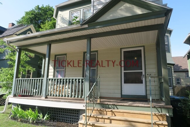 Photo - 626 University Ave Unit 2