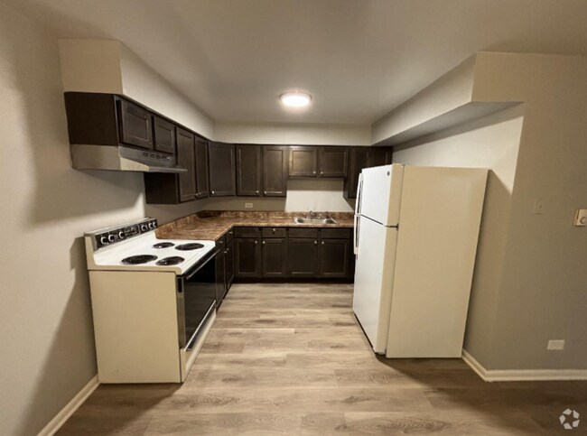 Building Photo - 474 W 14th Pl Rental