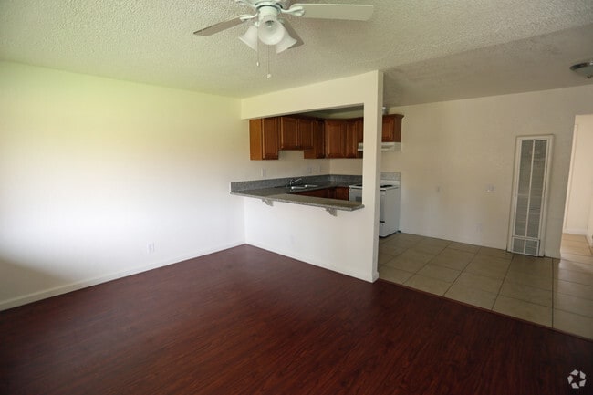 1br1ba-Living Room