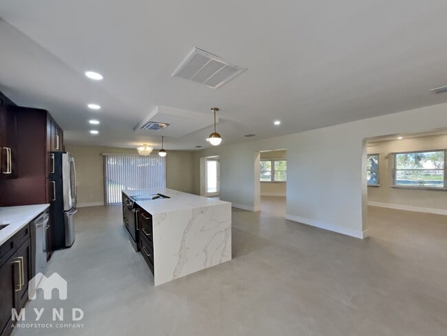 Photo - 10100 Paradise Blvd