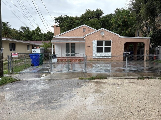 Photo - 1560 NW 25th Ave