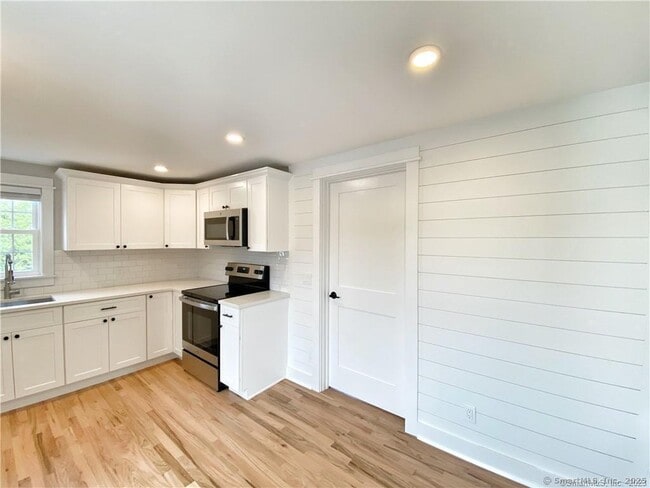 Photo - 32 Pulaski St Unit 3