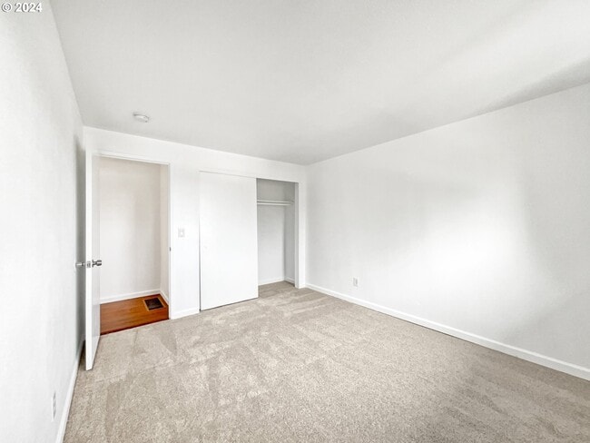 Photo - 4720 SW Palatine St