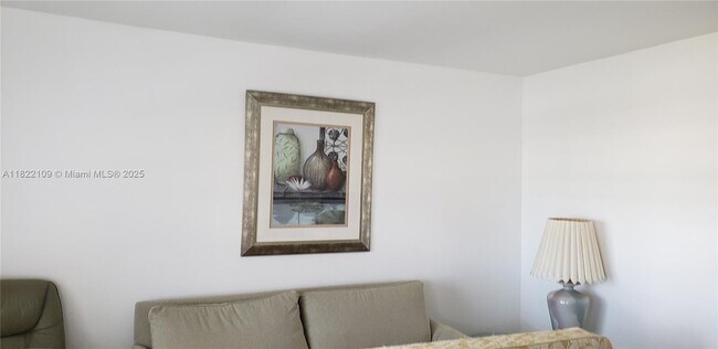 Photo - 467 Golden Isles Dr Unit 306