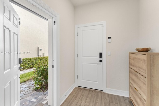 Photo - 2917 Olivia Ave