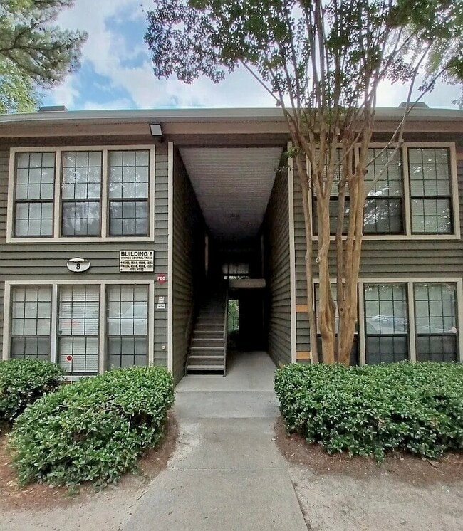 Photo - 4568 Vinings Central Trce SE Condo Unit 54