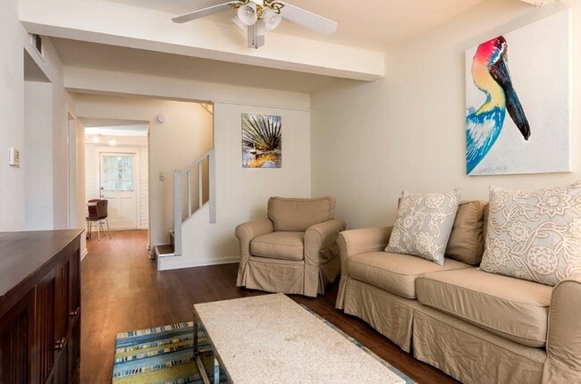 Photo - Williamsburg Village Apartments