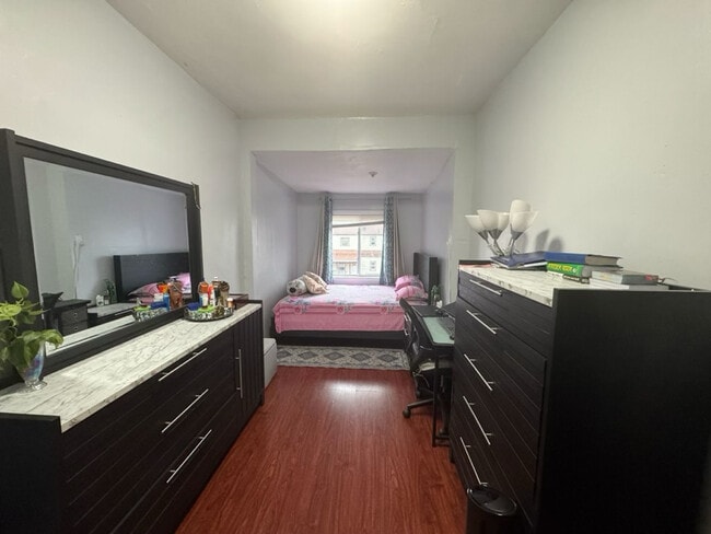 Photo - 82-84-84 Jasper St Unit 2nd floor