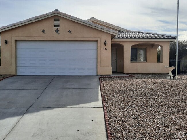 Building Photo - 3 Bedroom House in Bullhead City