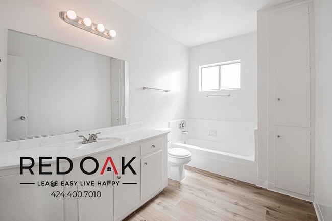 Photo - 7010 Lanewood Ave Unidad 303