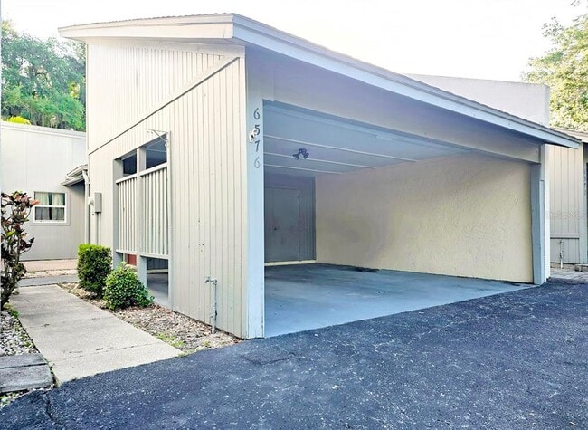 Building Photo - 6576 Sweetbriar Ln Unit 6576 Rental