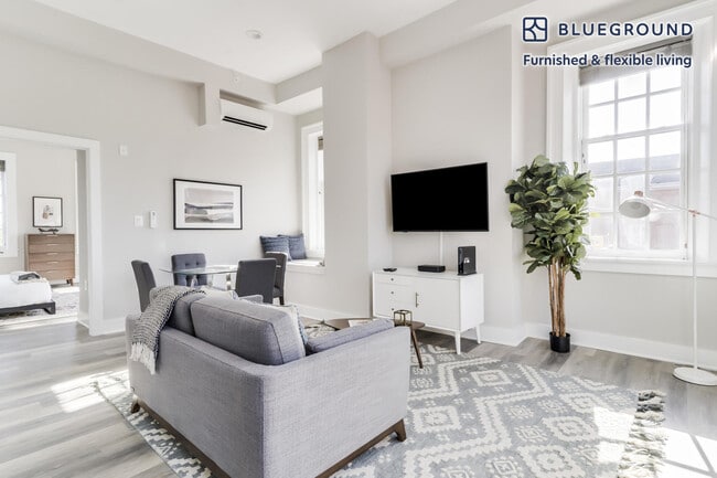 Photo - 700 Duke St Unit FL2-ID768