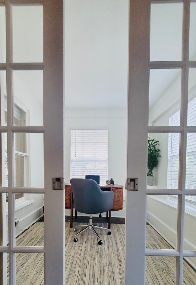 Photo - 2821 6th Ave N