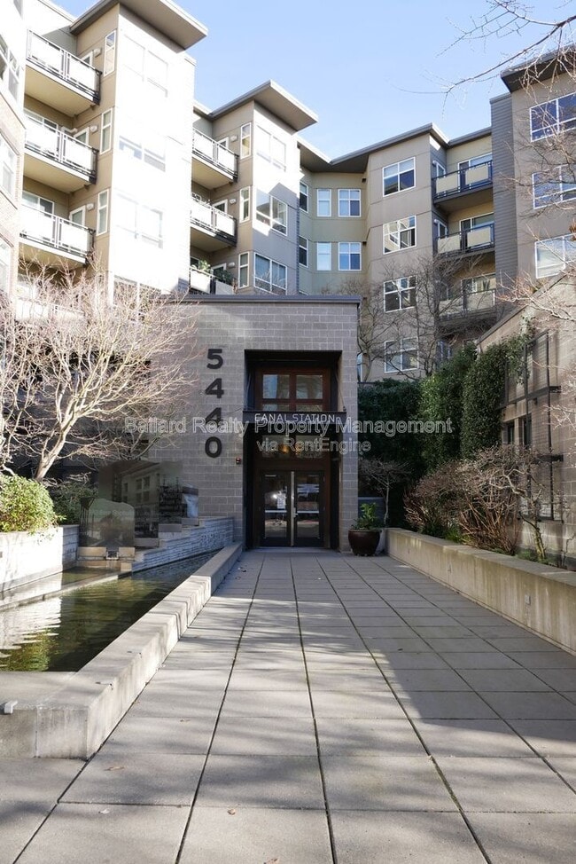 Building Photo - 5440 Leary Ave NW Unit 215