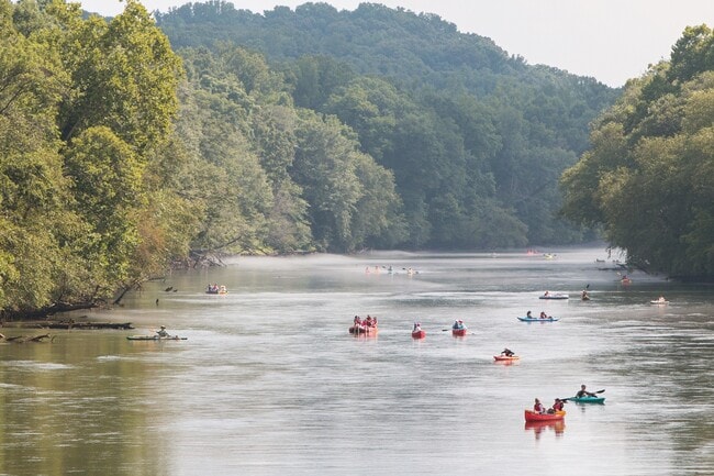 If you're a fan of water sports, take advantage of easy access to the Chattahoochee River.