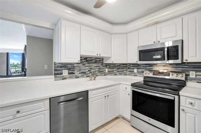 Photo - 260 Seaview Ct Unit 407