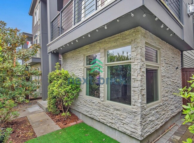 Photo - 3BR / 3BA Single-Family Home in Desirable Seattle Neighborhood