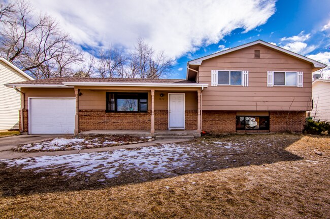 Photo - 1717 W Lake St