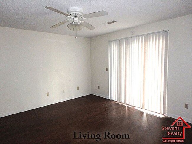 Photo - 430 Oriole Dr