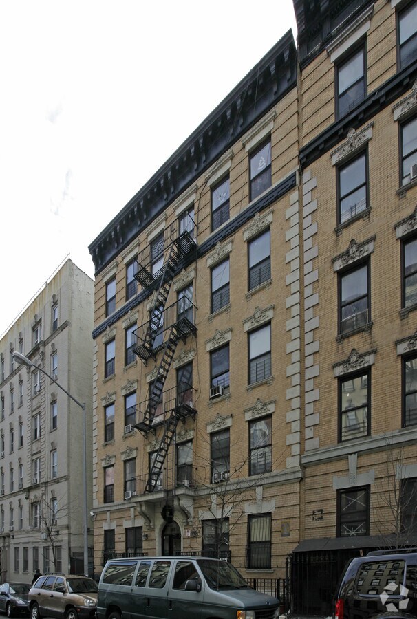 Photo - 504 W 171st St