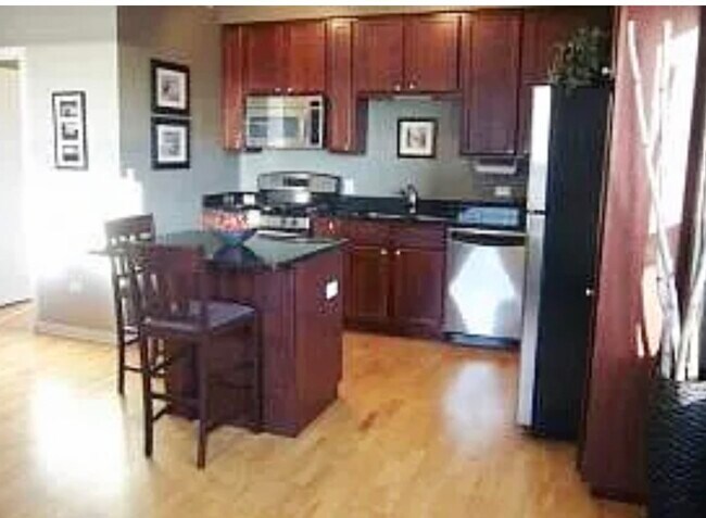 Photo - 4350 N Broadway St Unit 811