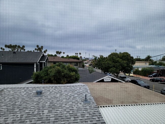 Building Photo - Avenida Aragon Unit C