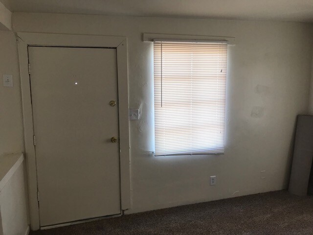 Photo - 2123-2125 N. King St. Unidad 2123