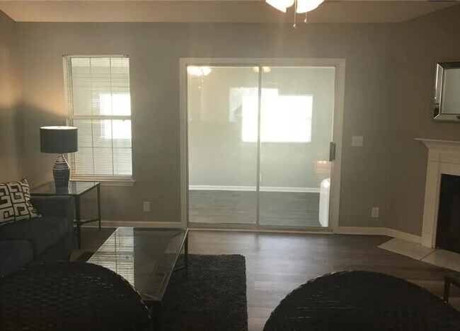 Photo - 102 Adams Ct