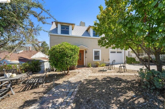 Photo - 7850 Crest Ave