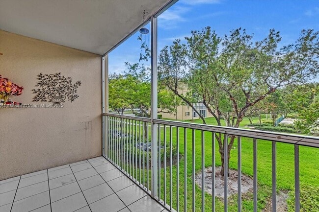 Photo - 12501 SW 14th St Unit 213R
