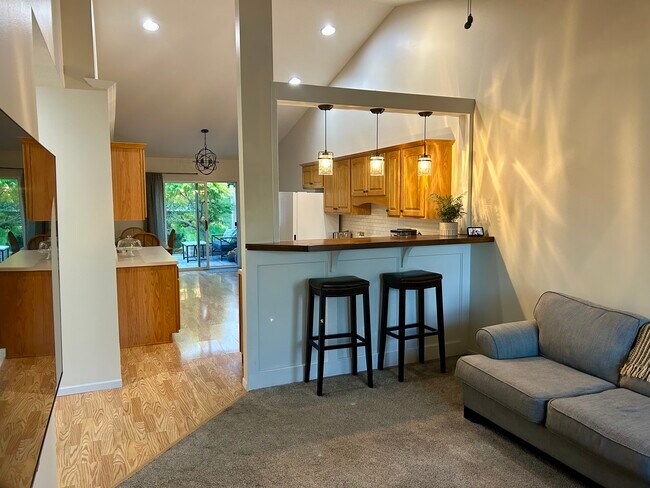 Photo - 6118 Seven Springs Dr