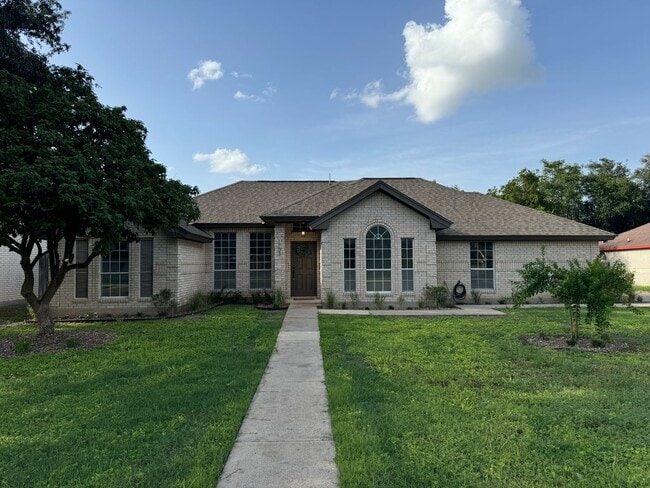 Building Photo - COMING SOON – Beautiful 4 Bedroom Home with a Pool in Mission, TX!