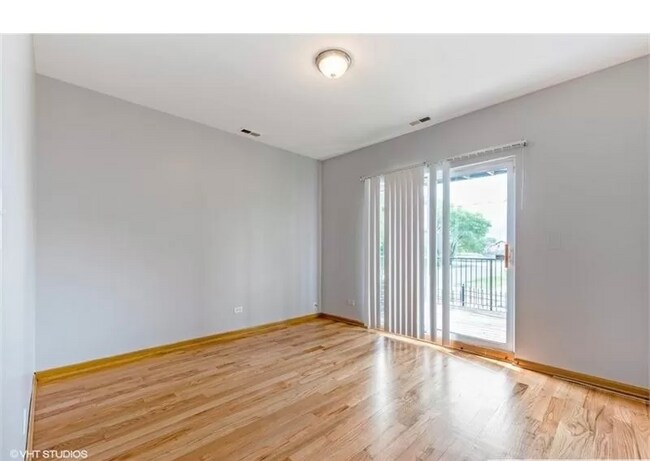 Photo - 3905 W Van Buren St Unidad 3