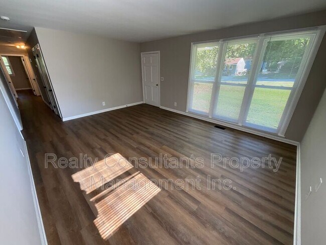 1413 Gracewood Dr