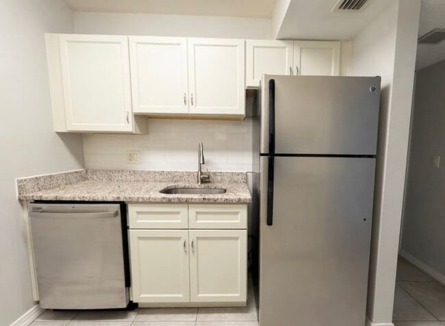 Photo - 3244 S Semoran Blvd