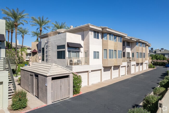 Photo - The Biltmore Palms Apartments