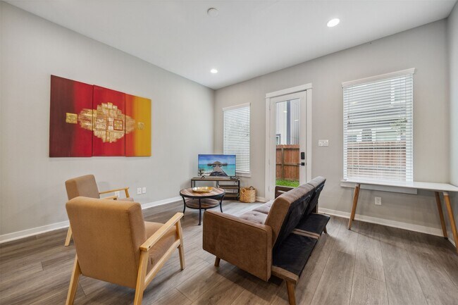 Photo - 8470 Berry Green Ln