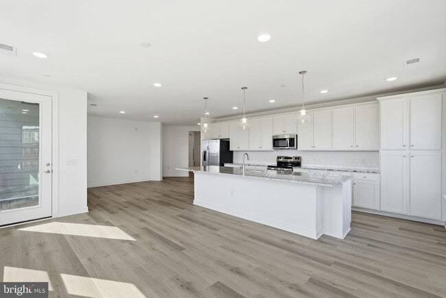 Photo - 21731 Dovekie Ter Unit 302