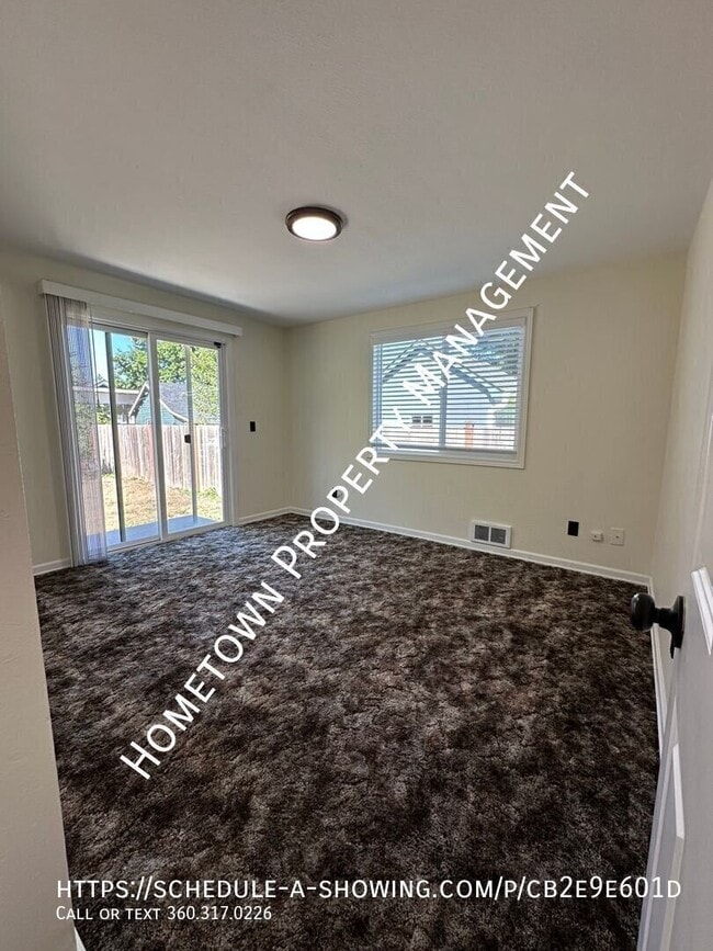 1217 Central St NE