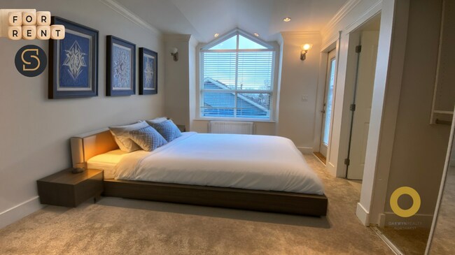 Photo - 1430 Bewicke Av