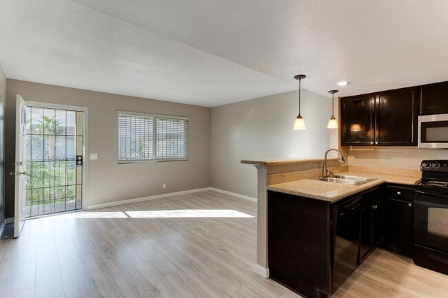 Building Photo - Modern Comfort in a Charming 2-Bed, 2-Bath Upstairs Unit!