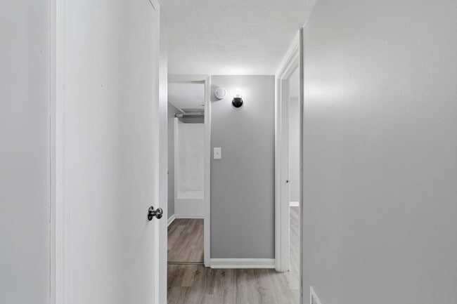 2 BR