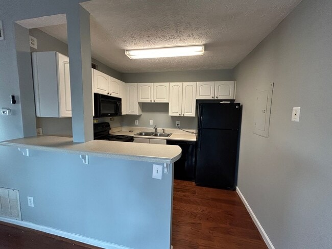 Photo - 1 BD 1 BATH CONDO TOTAL ELECTRIC!