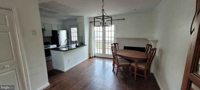 Photo - 262 Liberty Dr