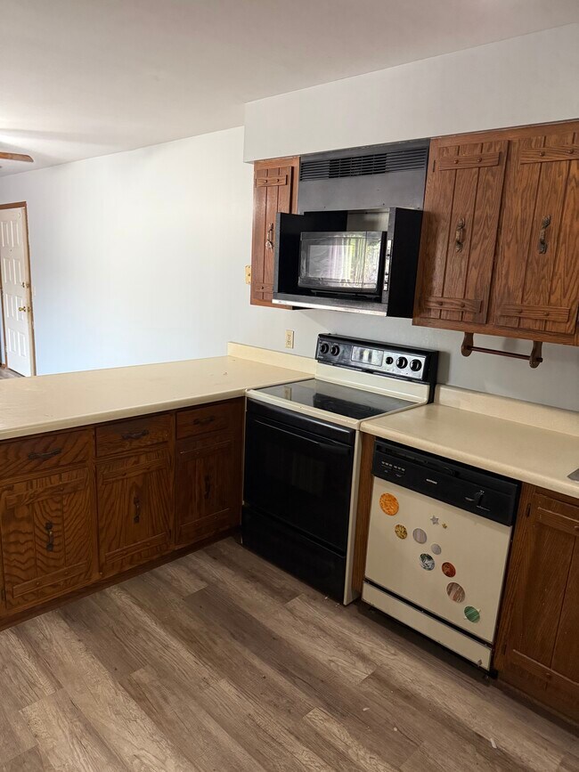 Photo - N169W19872 Georgetown Dr Unidad Georgetown